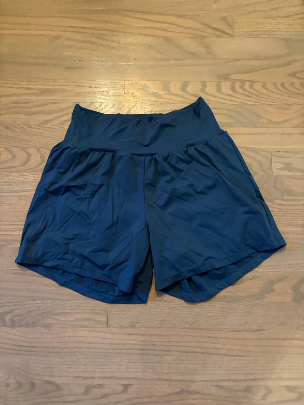 Halara Super High Waisted 2 in 1 InstantCool Yoga Shorts 5 inch with pockets